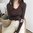 V-neck warm long-sleeved T-shirt